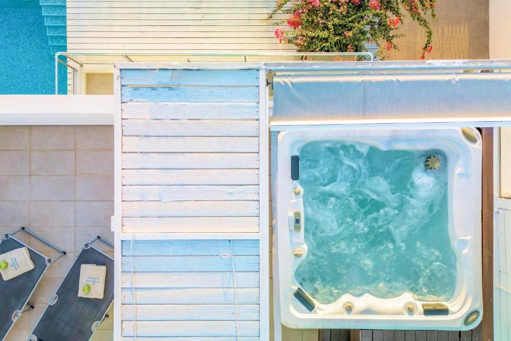 Seabreeze Villa - With Jacuzzi & Heated Pool Mastichari  Extérieur photo